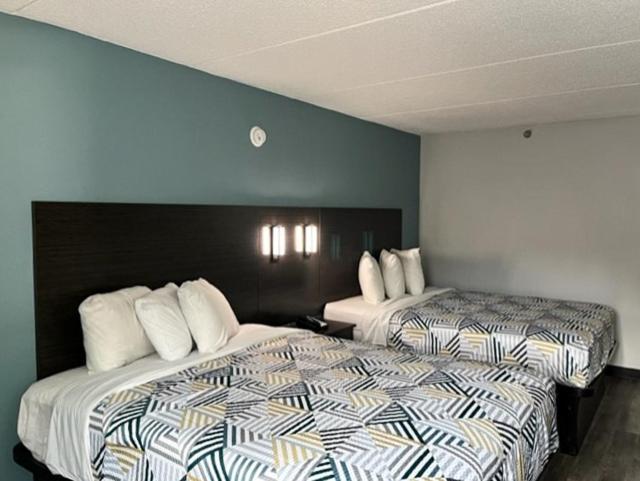 Studio 6 Suites East Syracuse Airport Extérieur photo