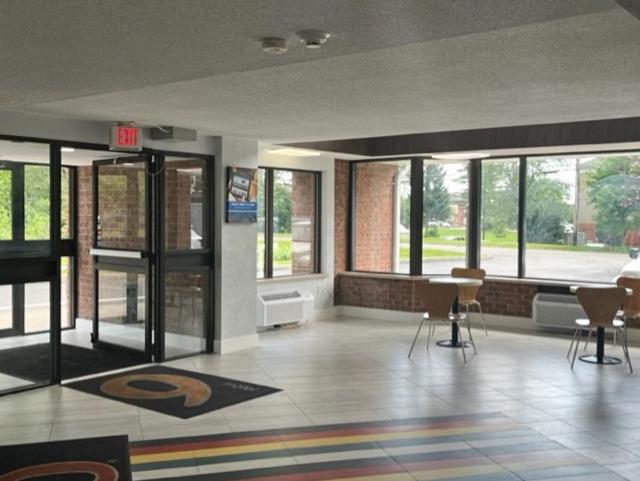Studio 6 Suites East Syracuse Airport Extérieur photo