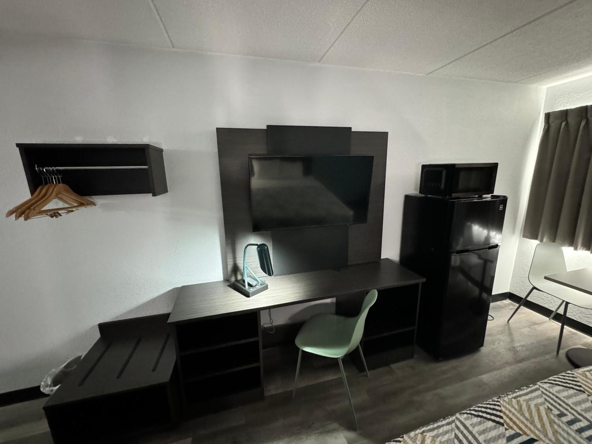Studio 6 Suites East Syracuse Airport Extérieur photo